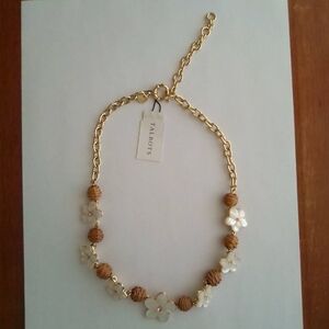 Gold Tone Flower Necklace